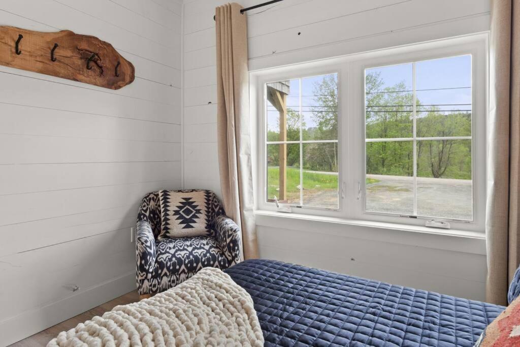 Charming & Freshly Restored Farmhouse 1 Mile From Center Of Stowe Kültér fotó